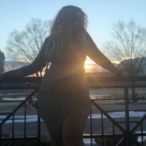 Meet your Posher, Alondra